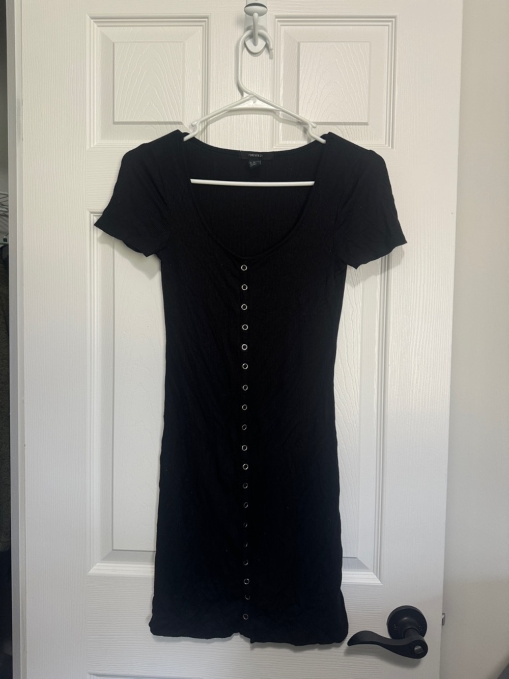 forever 21 Black Short Sleeve Soft Button-Front Dress